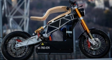 Essence motocikl e-raw electric